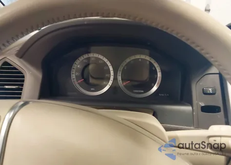 2011 Volvo Xc60 T6/T6 R-Design z USA, uszkodzony, nr VIN YV4902DZ3B2149678